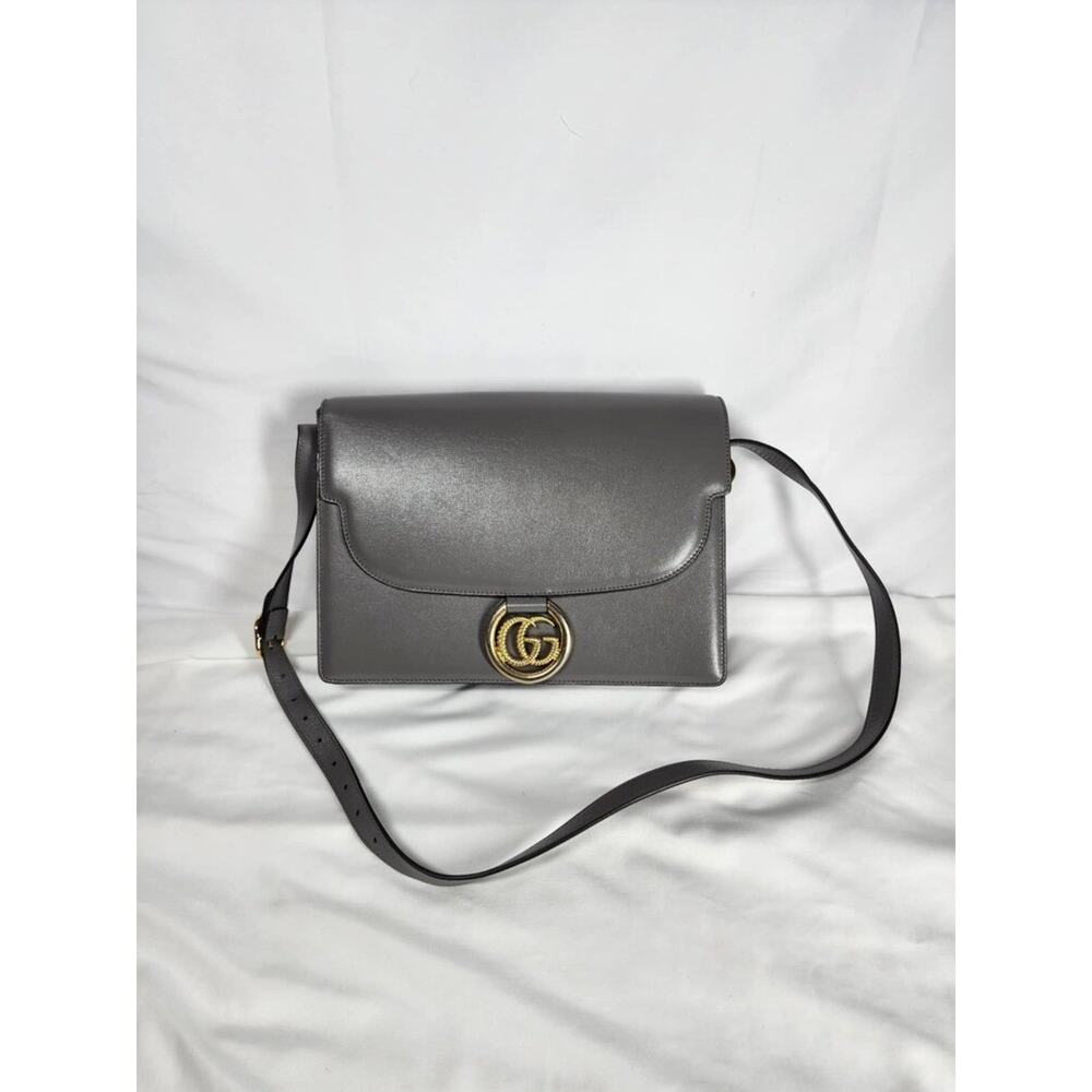 GUCCI Logo Plaque Leather Shoulder Bag Gray  325234